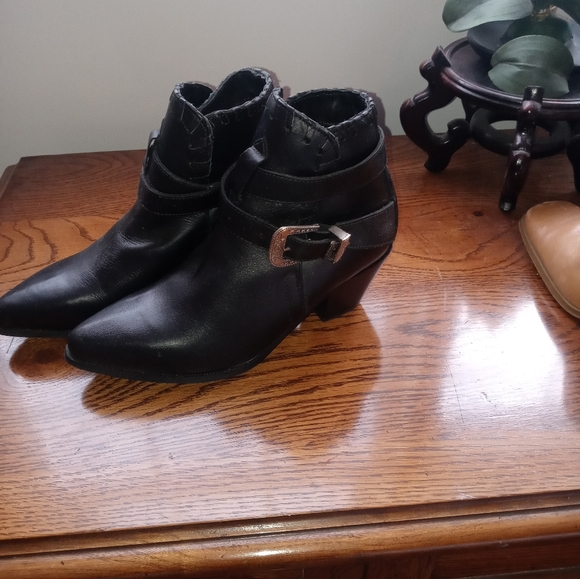 Dingo heel boots - Picture 2 of 5
